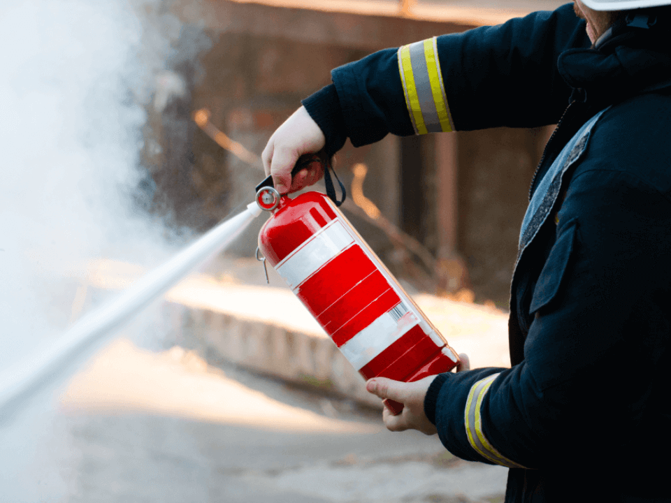 fire exitinguisher training img1_first-quality-fire